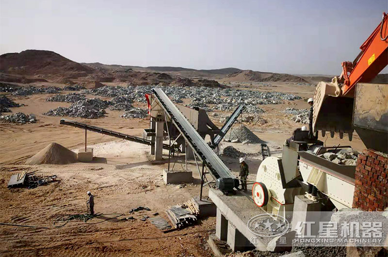 重錘式制砂機現(xiàn)場 重錘式制砂機現(xiàn)場