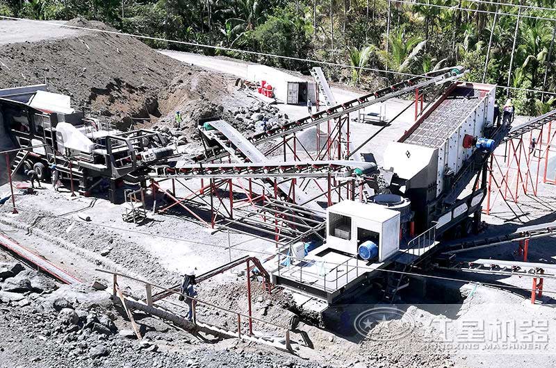 雙機合作——移動破碎機現場 雙機合作——移動破碎機現場